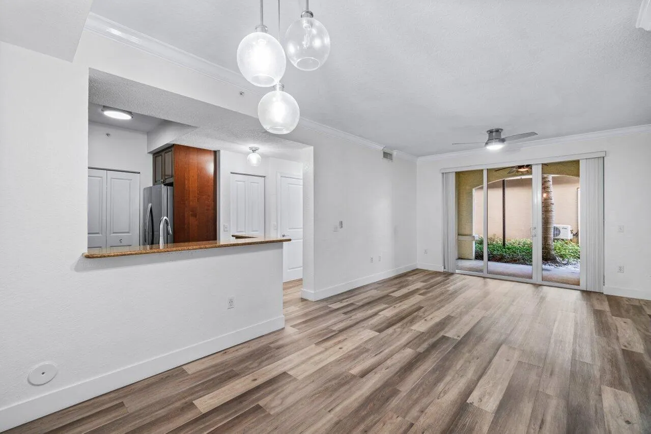 1 Renaissance Way, #117