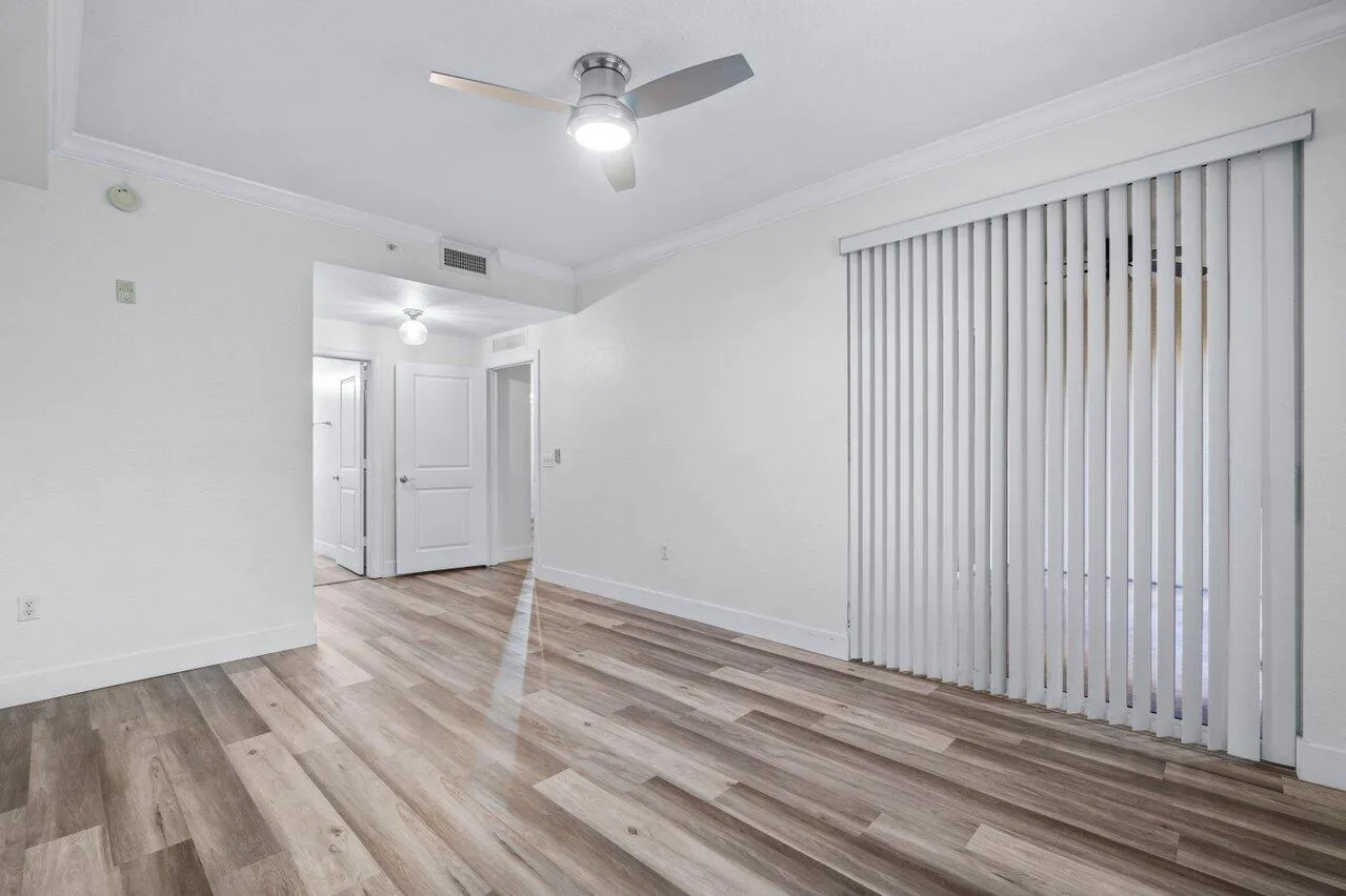 1 Renaissance Way, #117