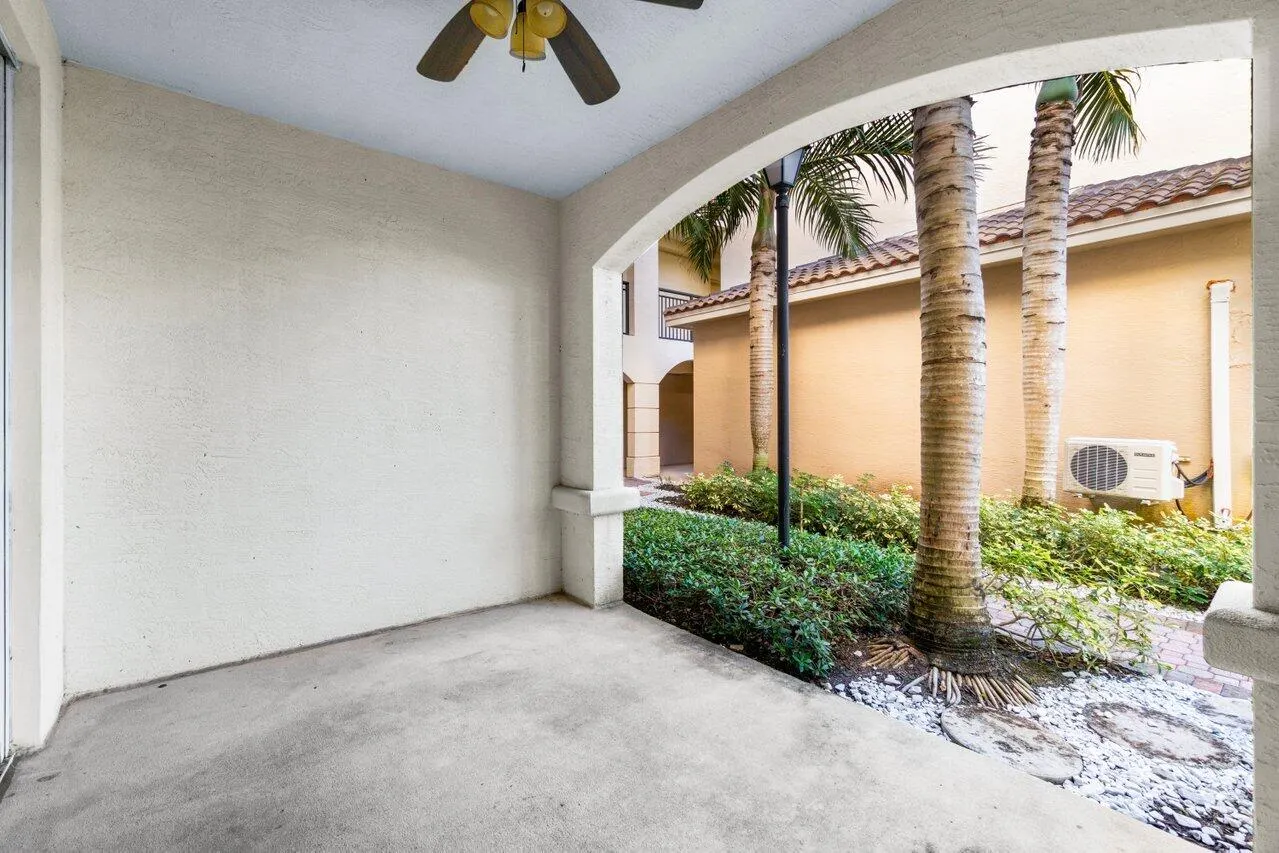 1 Renaissance Way, #117