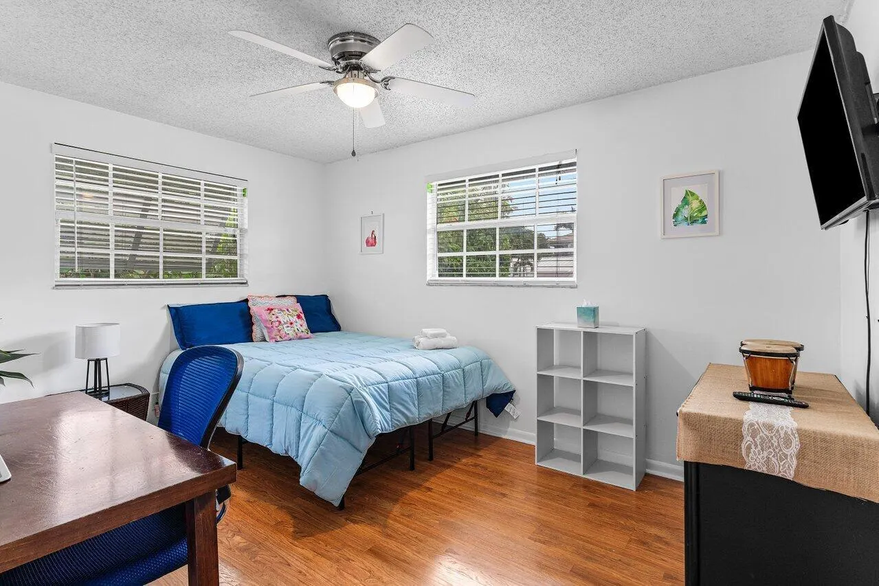 15 NE 18th Street