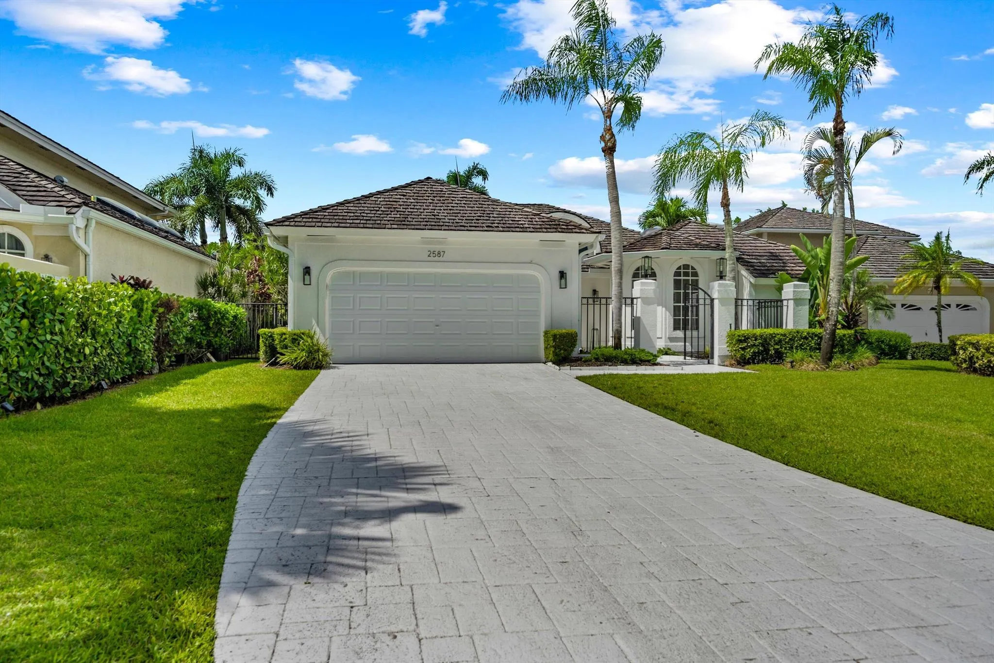 2587 Muir Circle