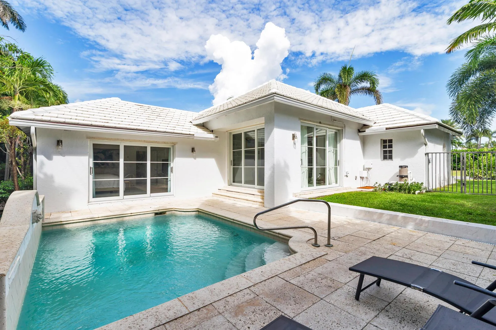 216 Bahama Lane
