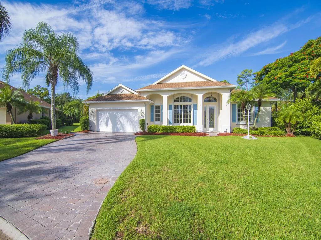 305 Bourdeaux Drive SW