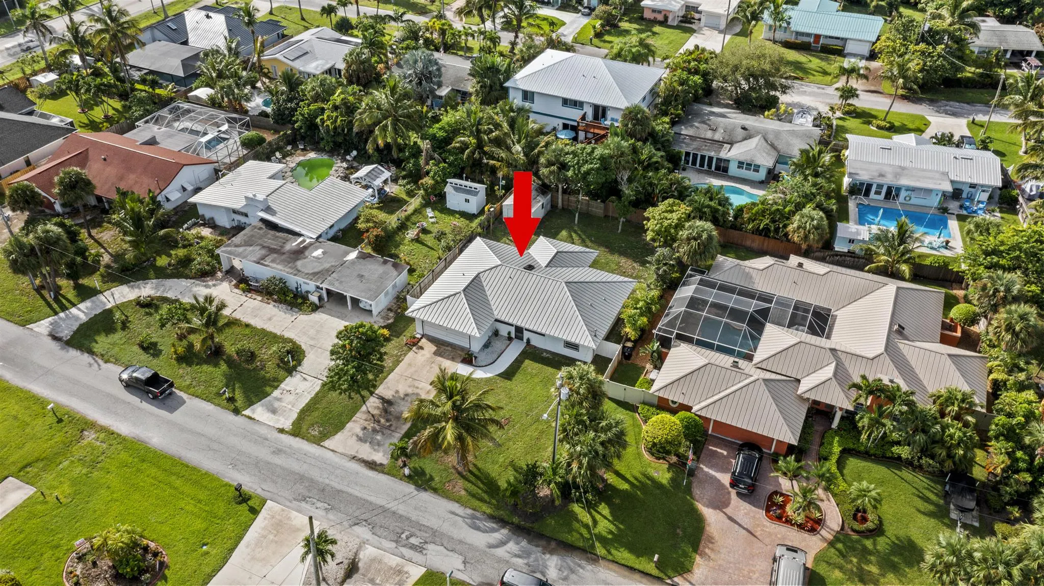 1915 Eucalyptus Avenue