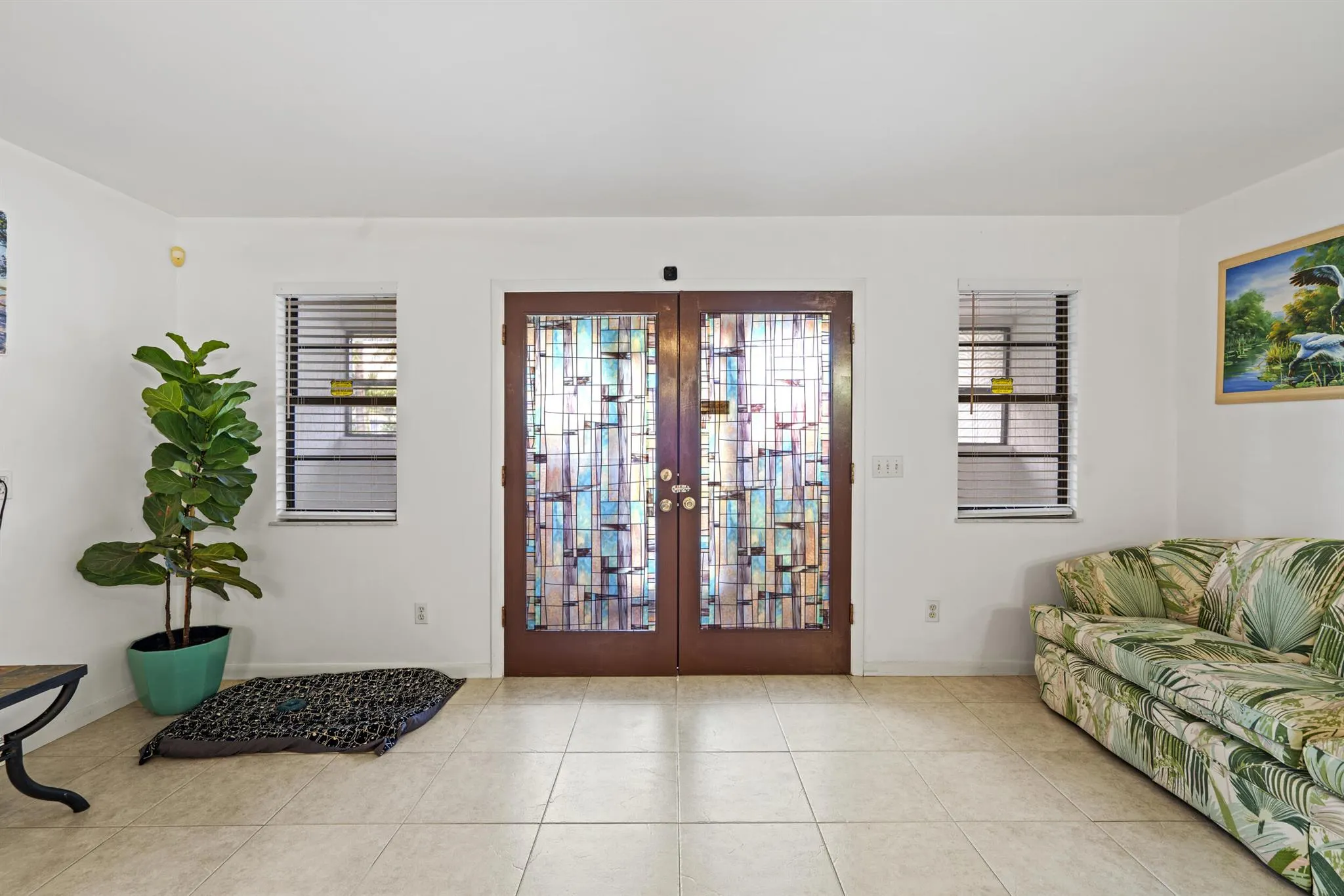 1915 Eucalyptus Avenue