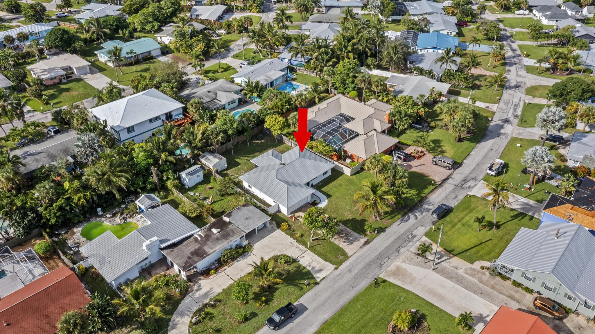 1915 Eucalyptus Avenue