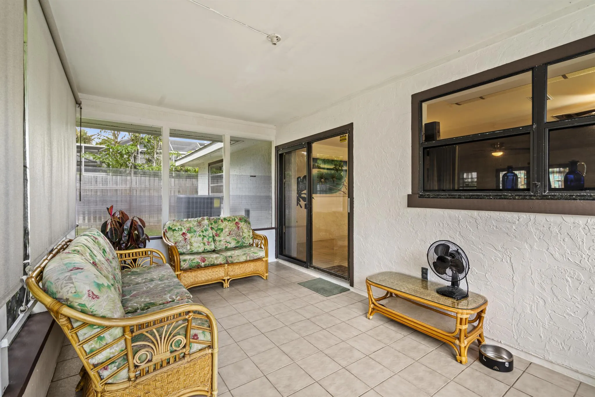 1915 Eucalyptus Avenue