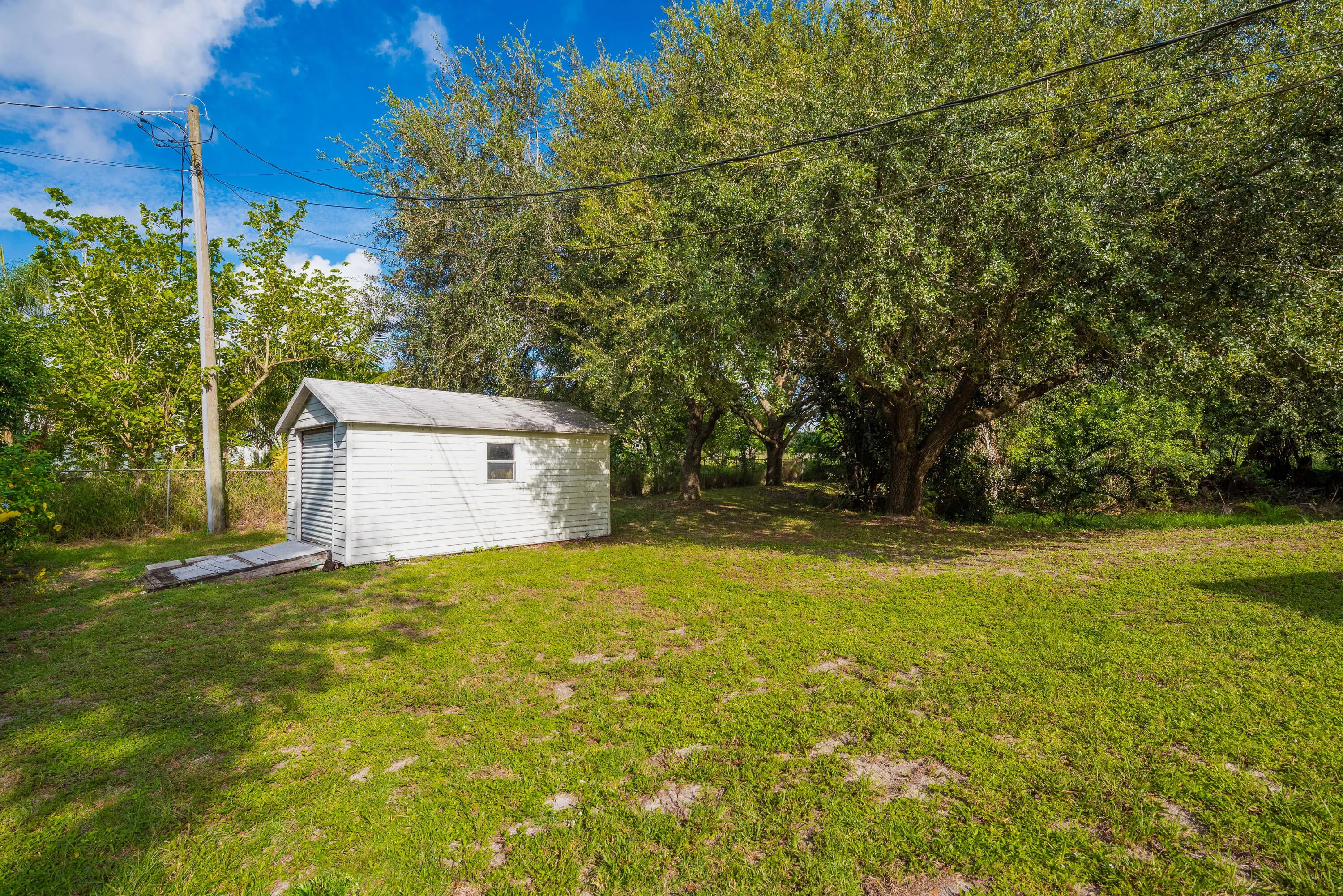 17715 36th Ct N