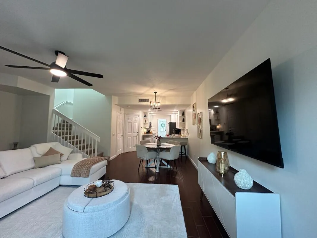 3325 E Community Drive