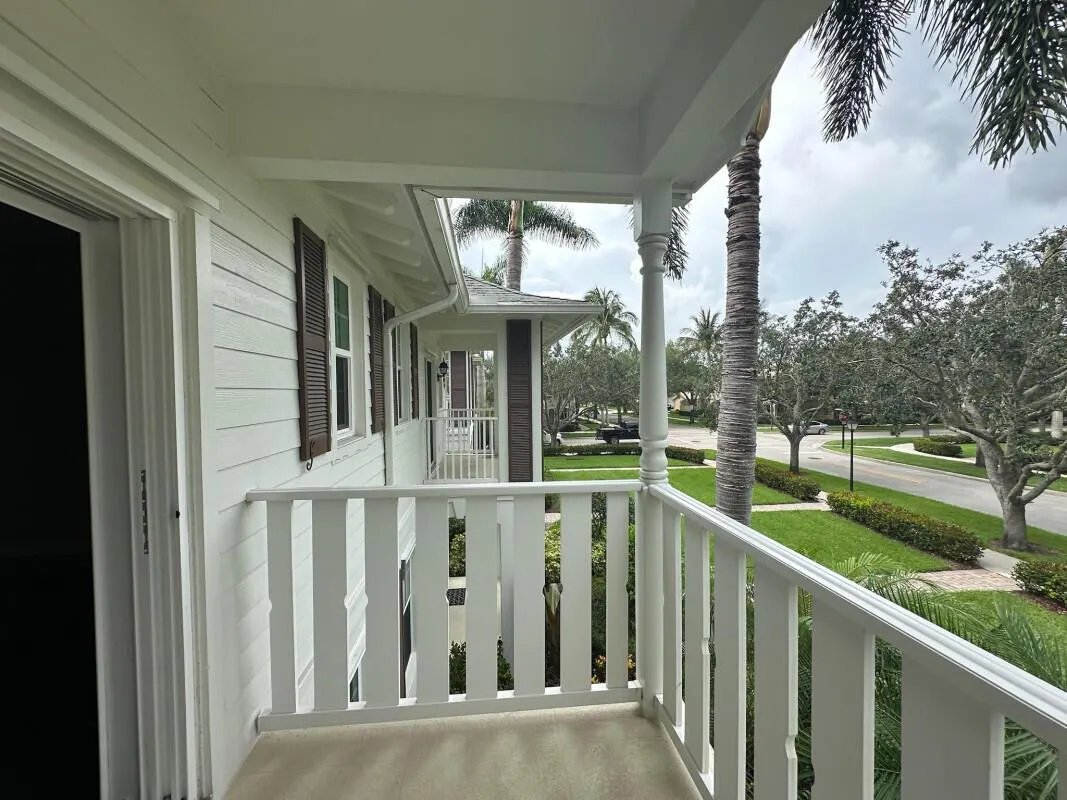 3325 E Community Drive