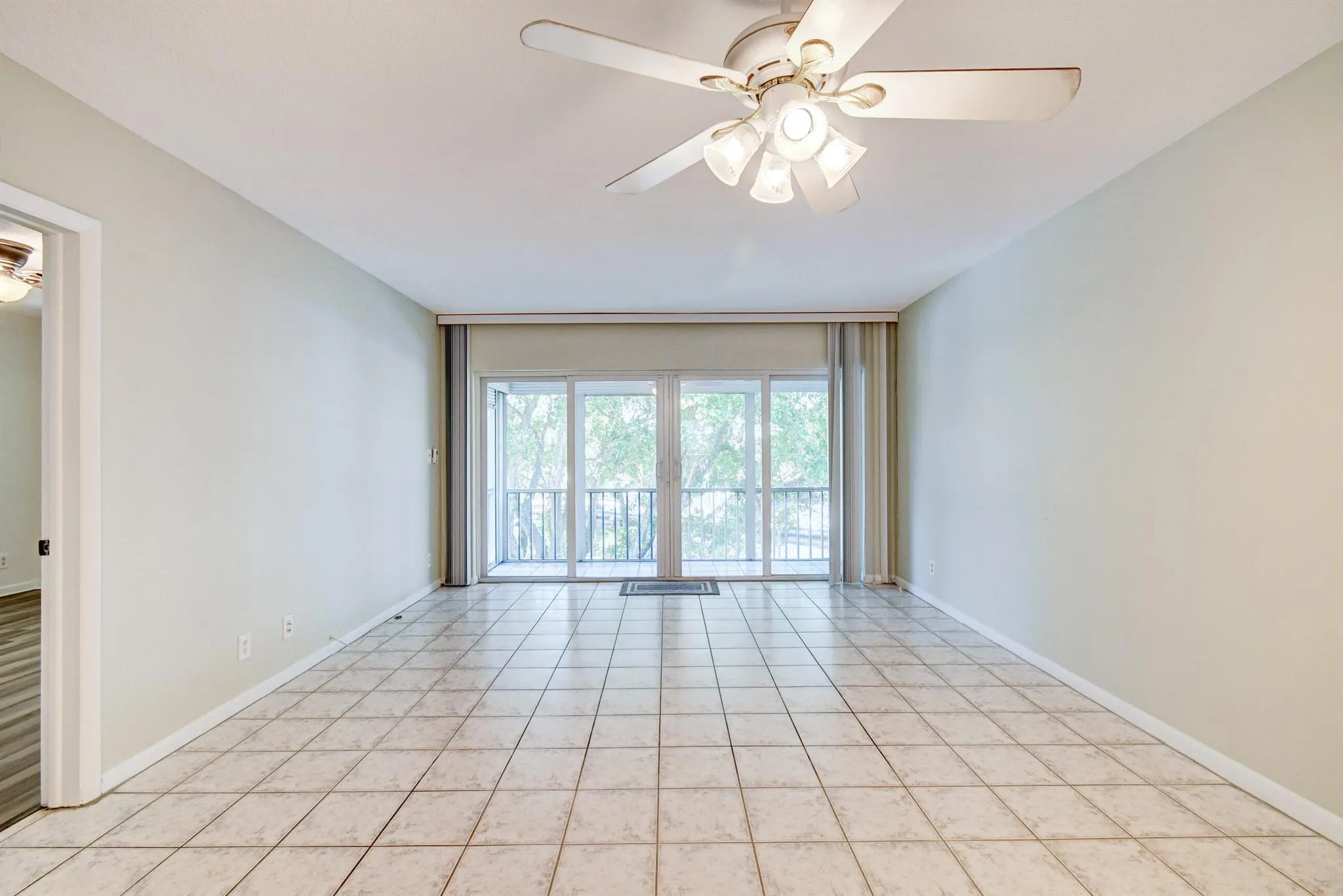 1200 SW 12th Street, #308