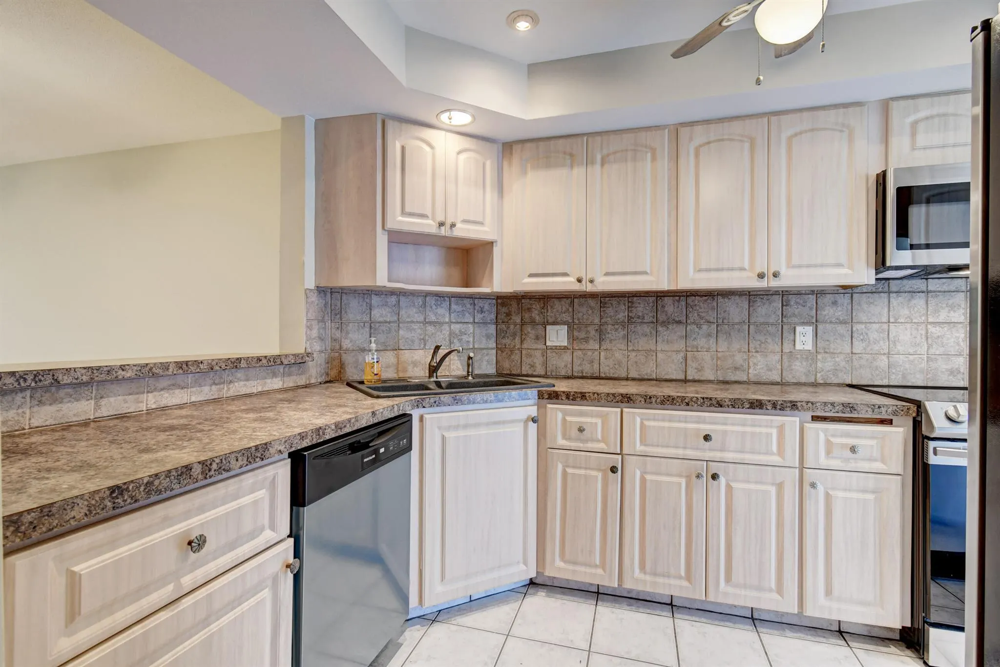 1200 SW 12th Street, #308