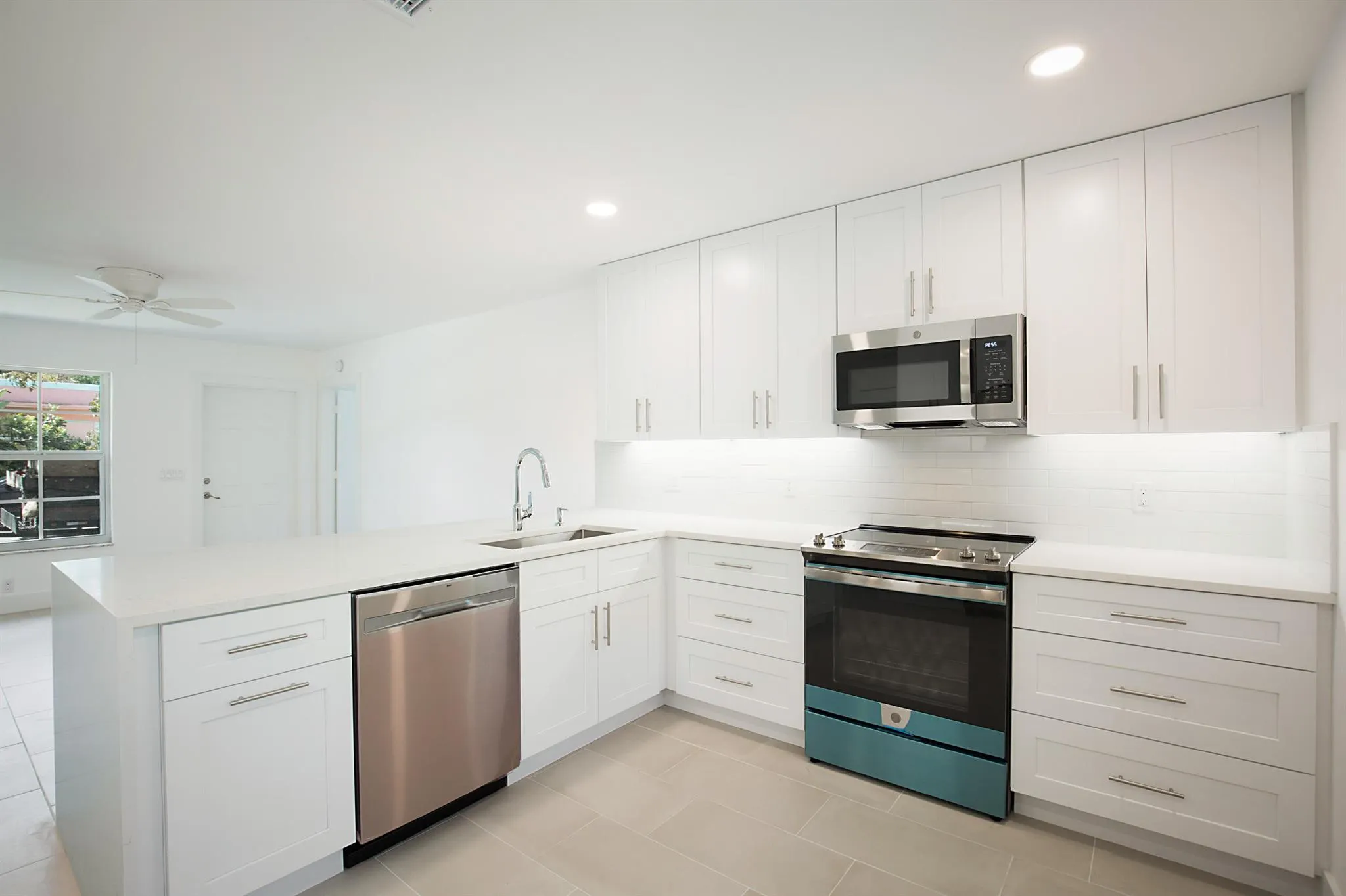 705 New York Street