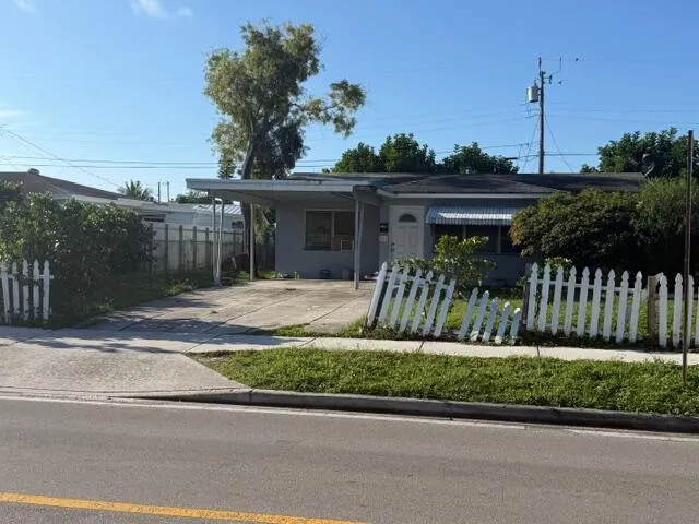 1005 12th Avenue N