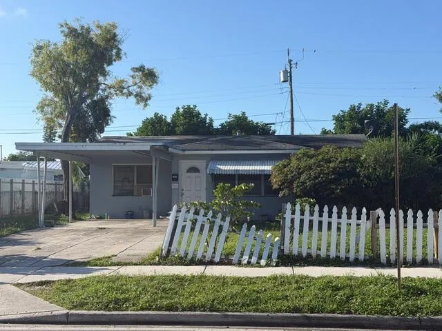 1005 12th Avenue N