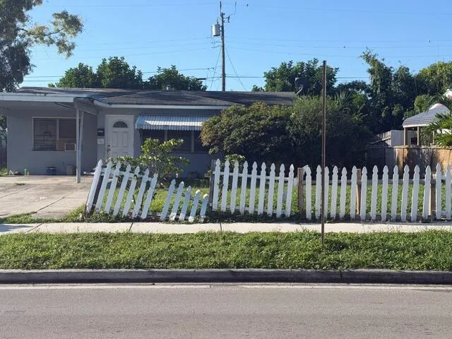 1005 12th Avenue N