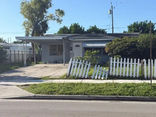 1005 12th Avenue N