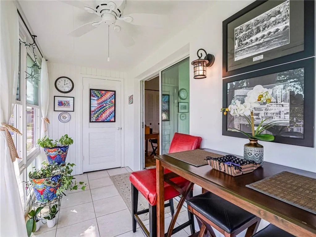 73 Royal Oak Court, #203