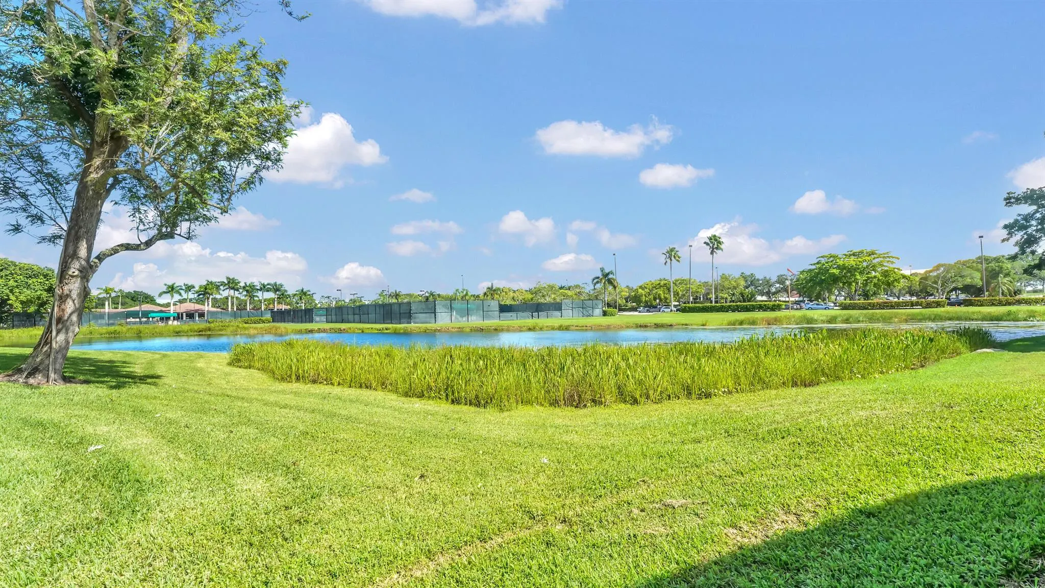 515 Club Drive