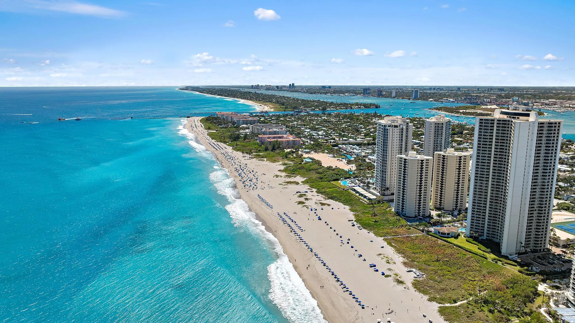 3000 N Ocean Drive, #19e