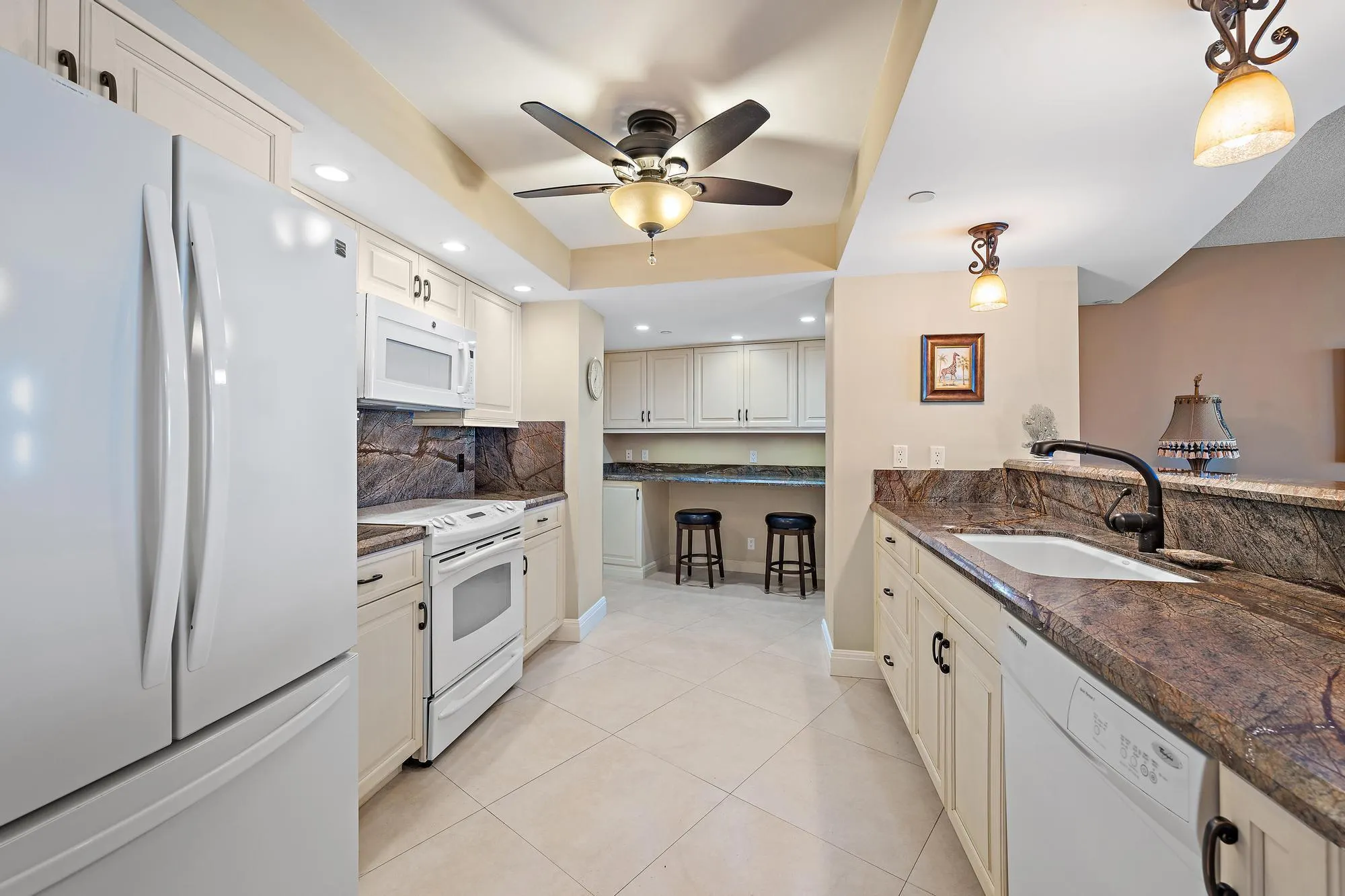 3000 N Ocean Drive, #19e
