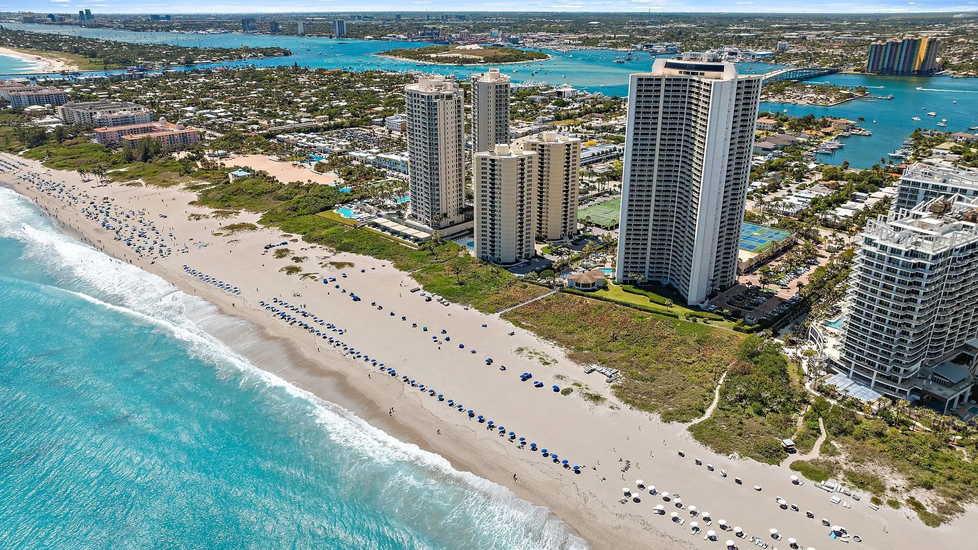 3000 N Ocean Drive, #19e