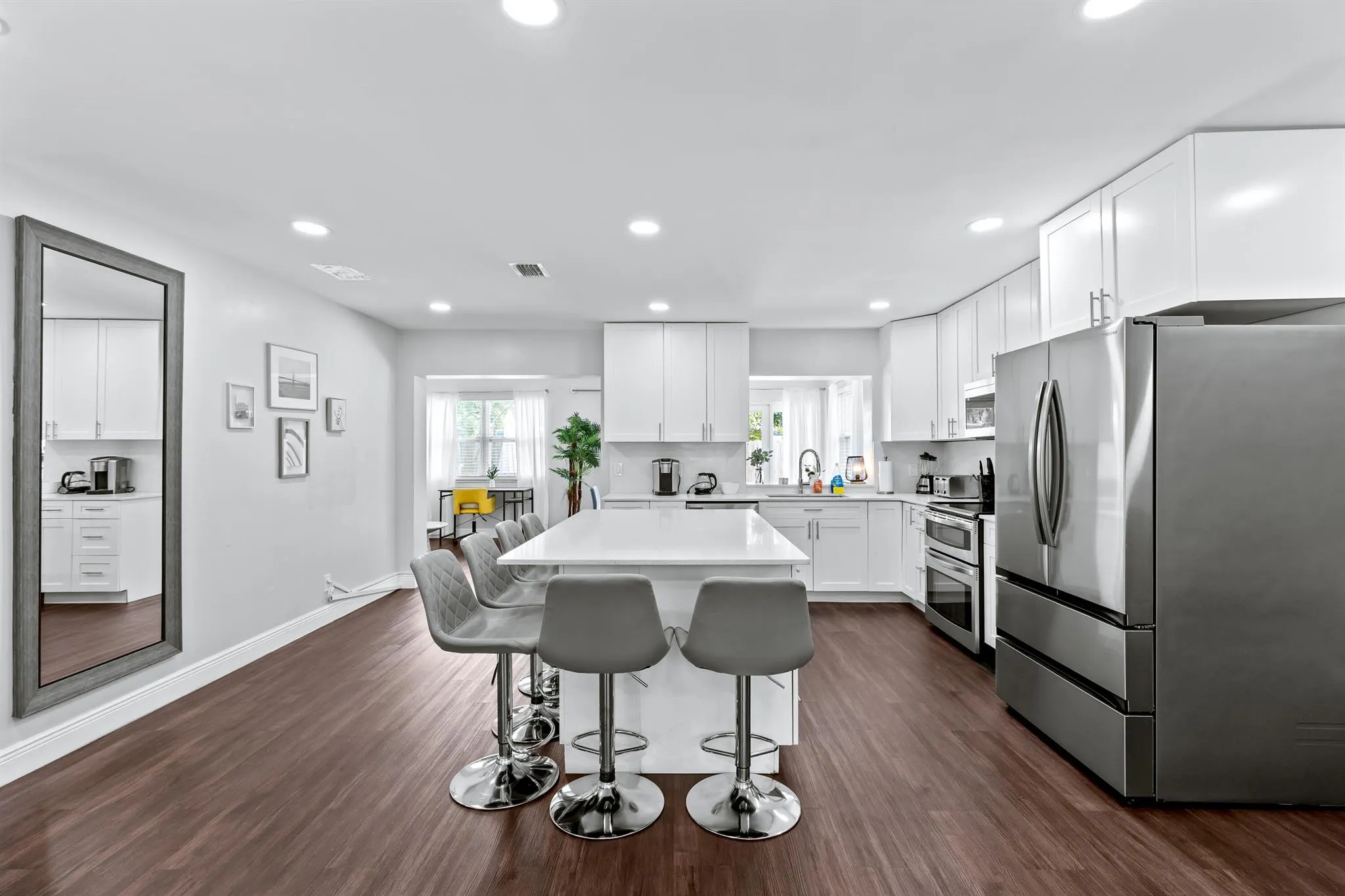 1800 NE 28th Avenue