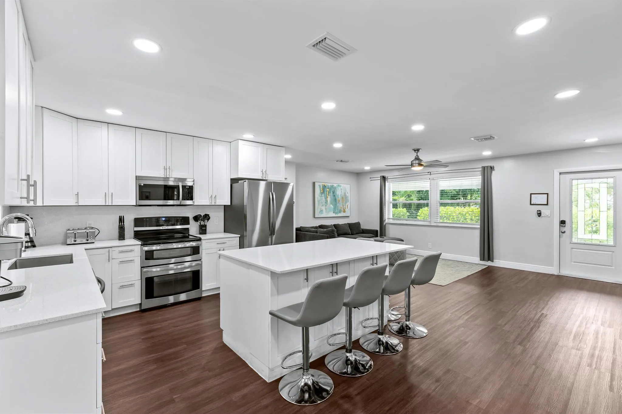 1800 NE 28th Avenue