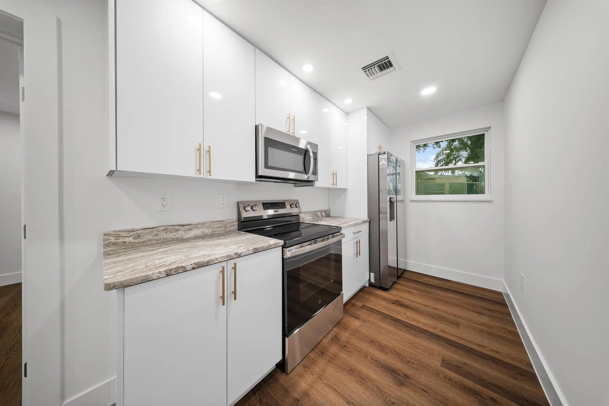 2904 SE Bamboo Street