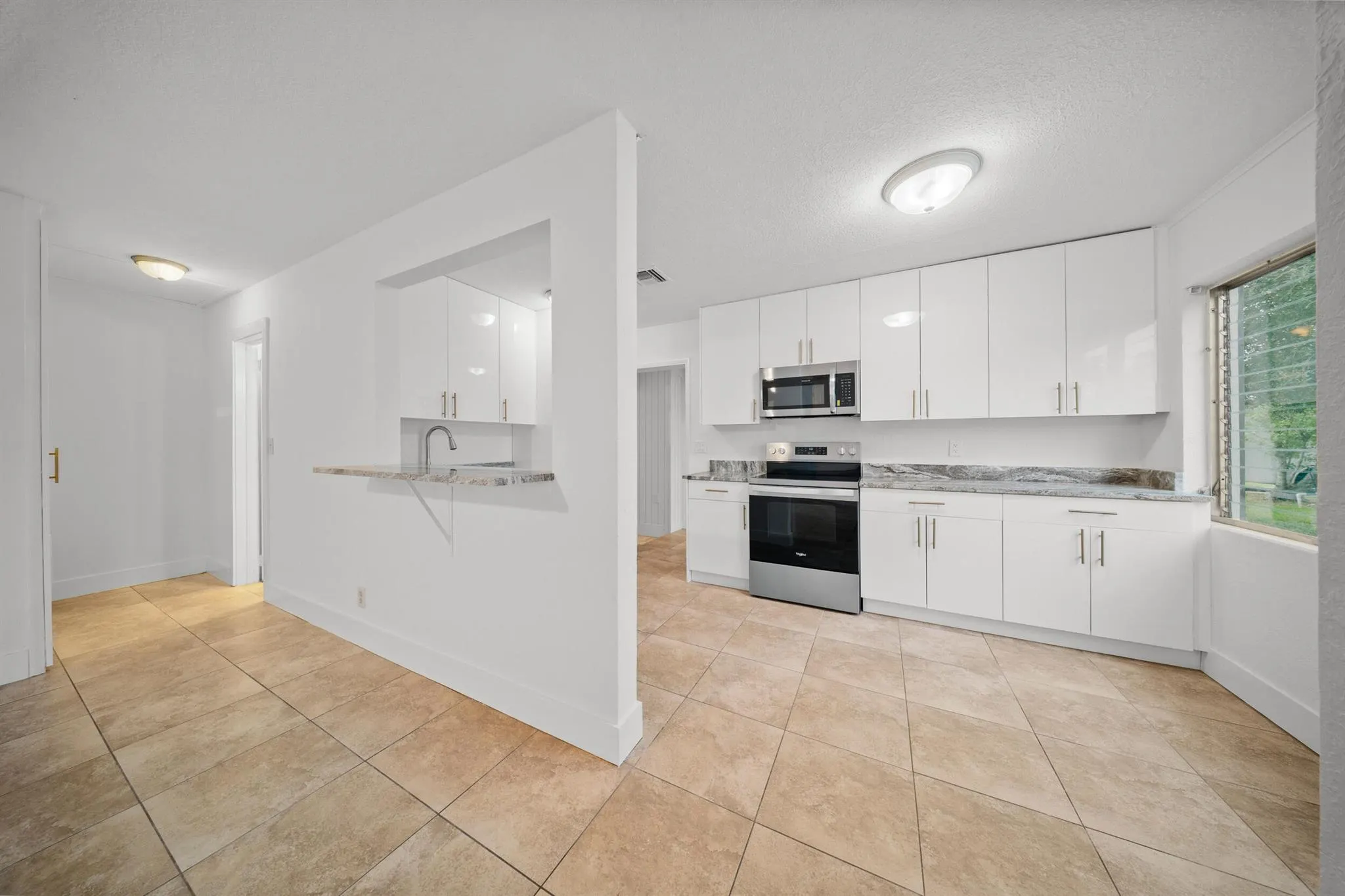 2904 SE Bamboo Street