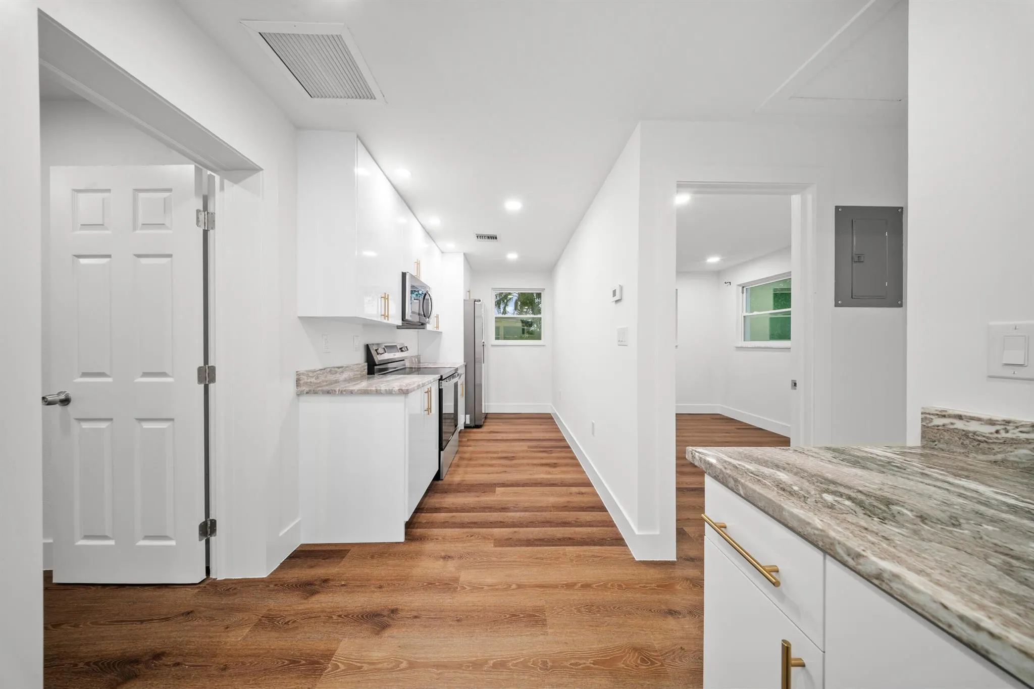 2904 SE Bamboo Street