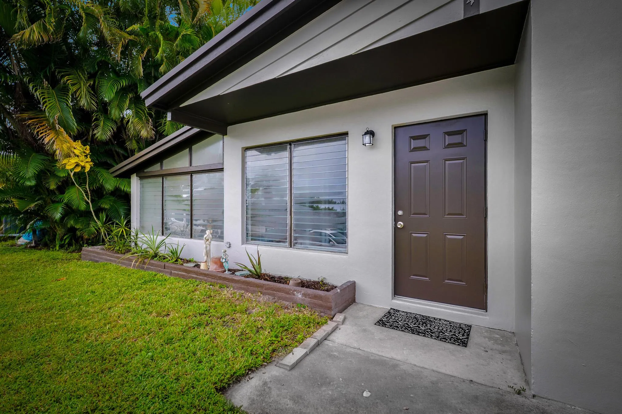 2904 SE Bamboo Street