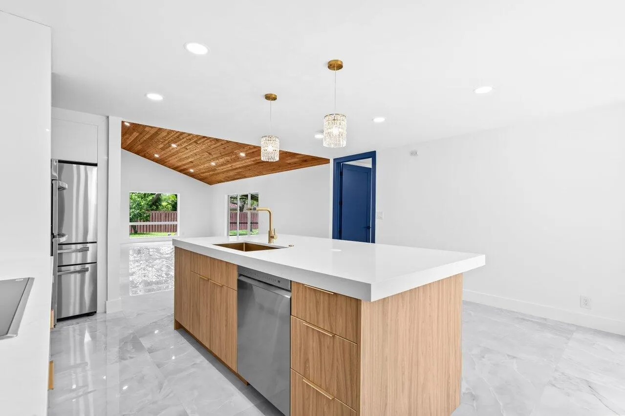 2399 NW 30th Street