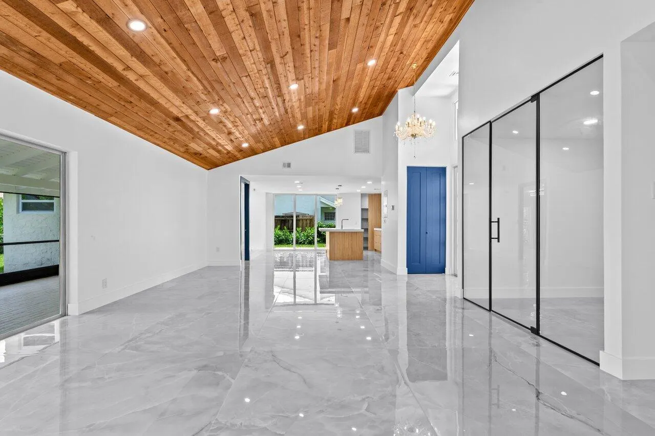 2399 NW 30th Street