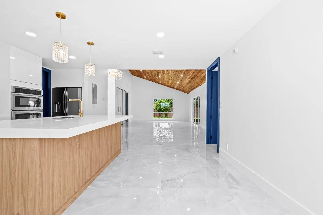 2399 NW 30th Street