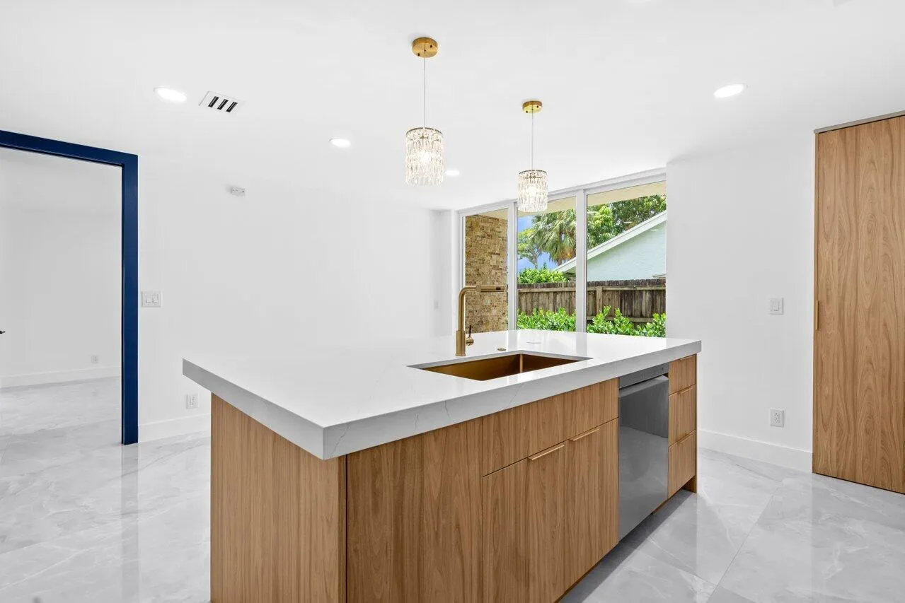 2399 NW 30th Street