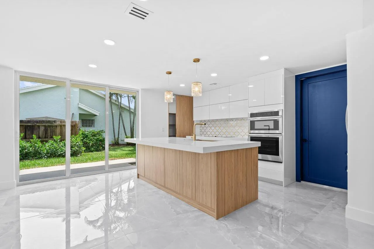 2399 NW 30th Street