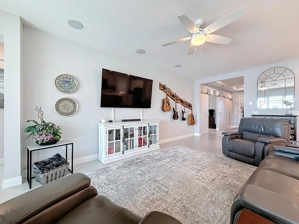 10094 SW Indian Lilac Trail