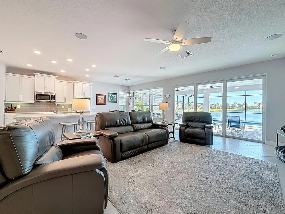 10094 SW Indian Lilac Trail