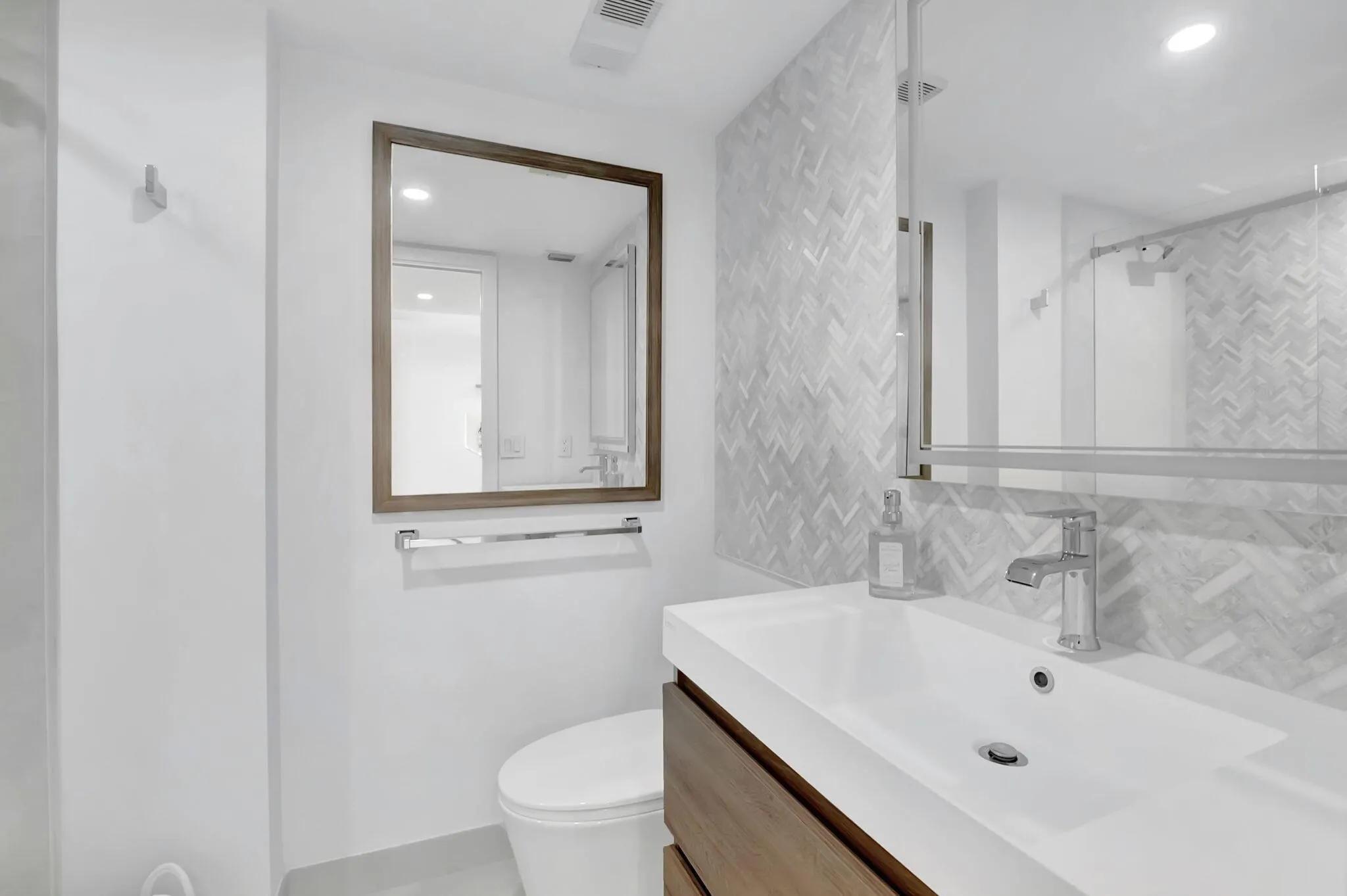 600 Egret Circle, #7501