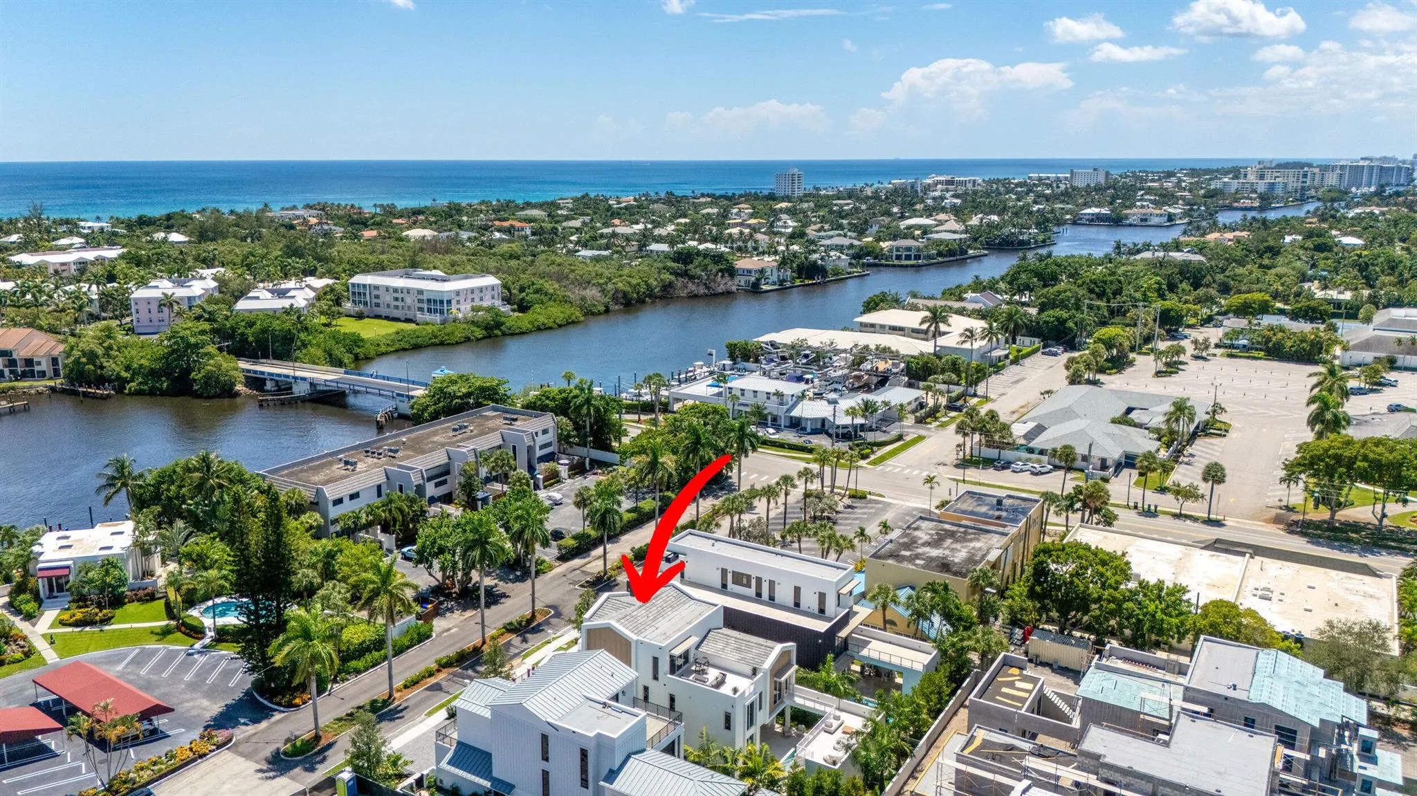812 Palm Trail