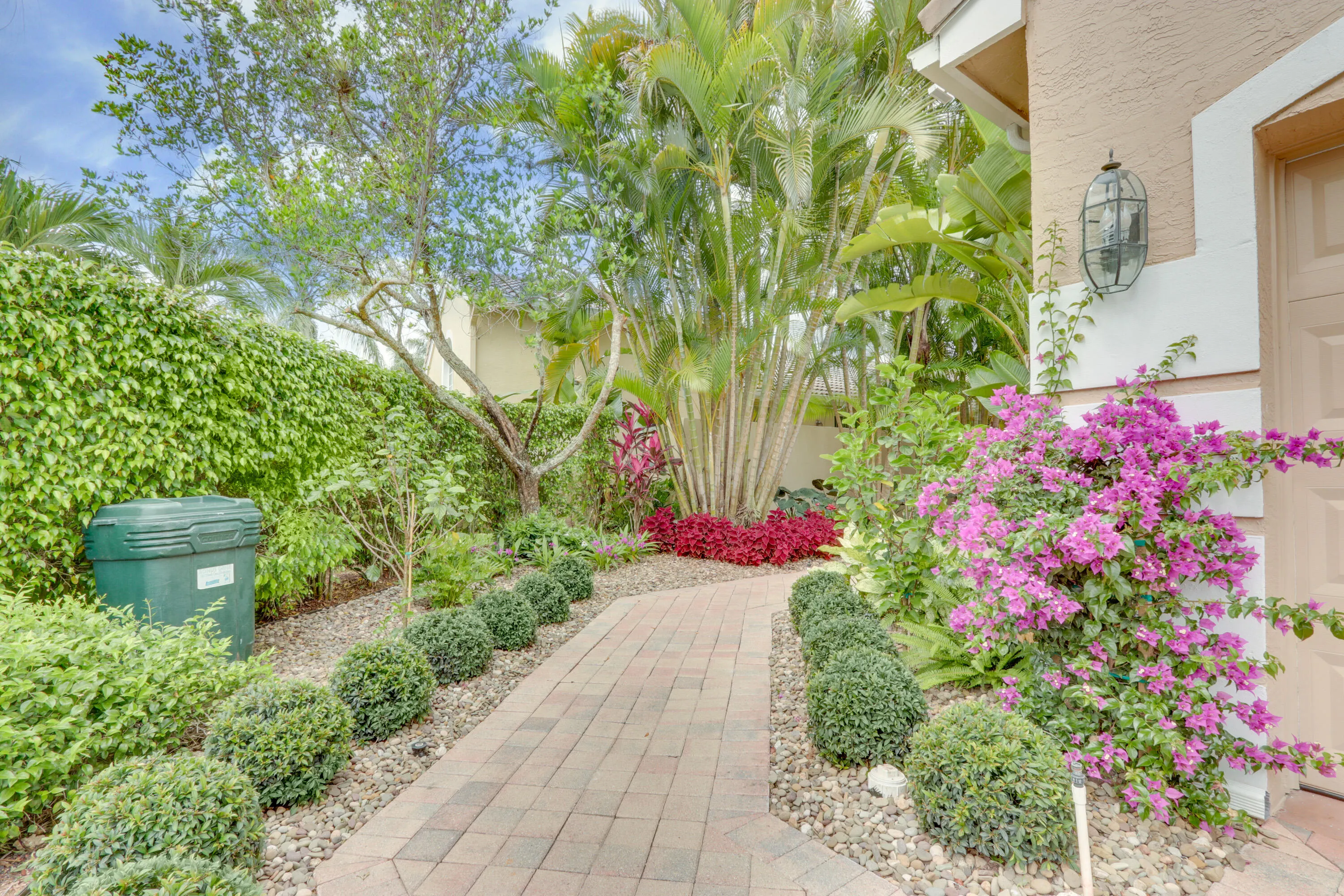 4729 Carlton Golf Drive