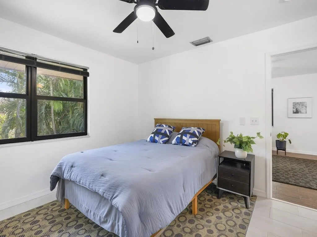 2504 Atlantic Avenue, #2b