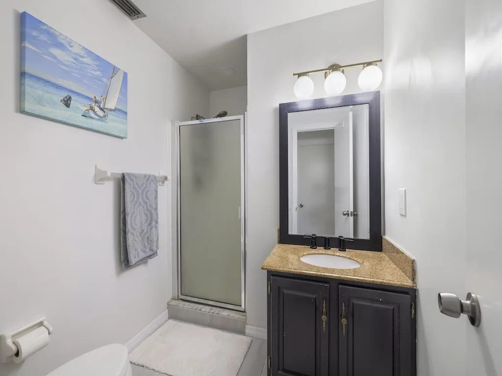 2504 Atlantic Avenue, #2b