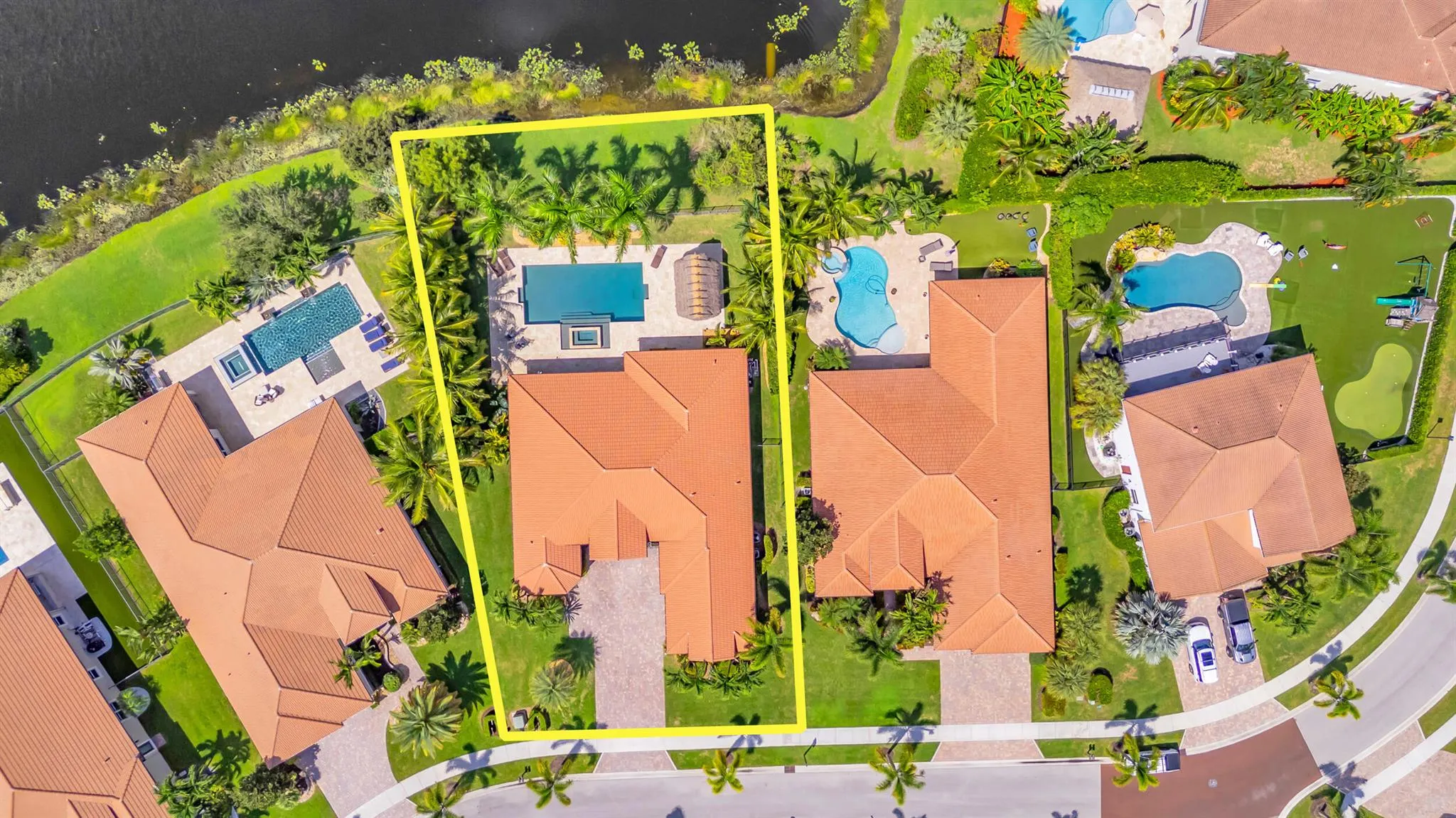 324 Rudder Cay Way