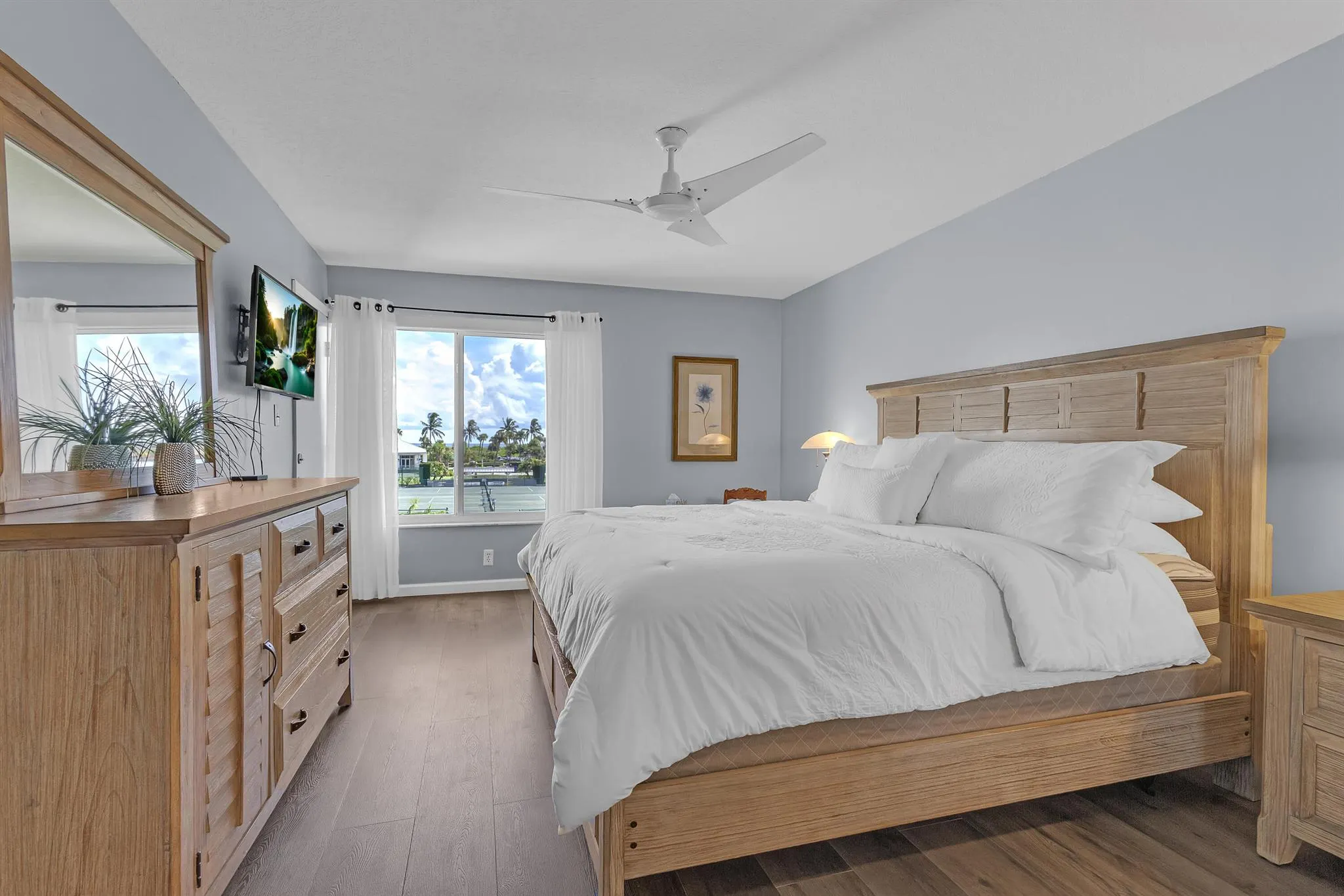 2400 S Ocean Drive, #7136