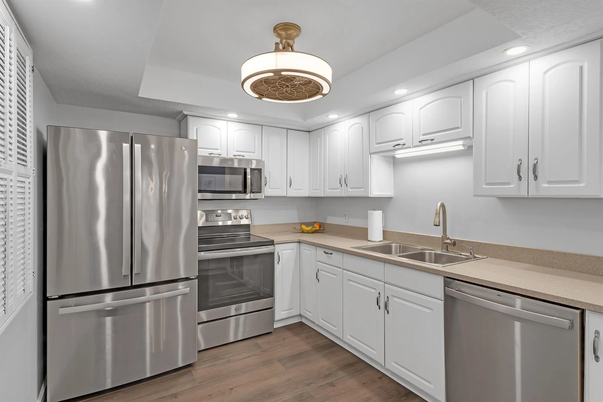 2400 S Ocean Drive, #7136