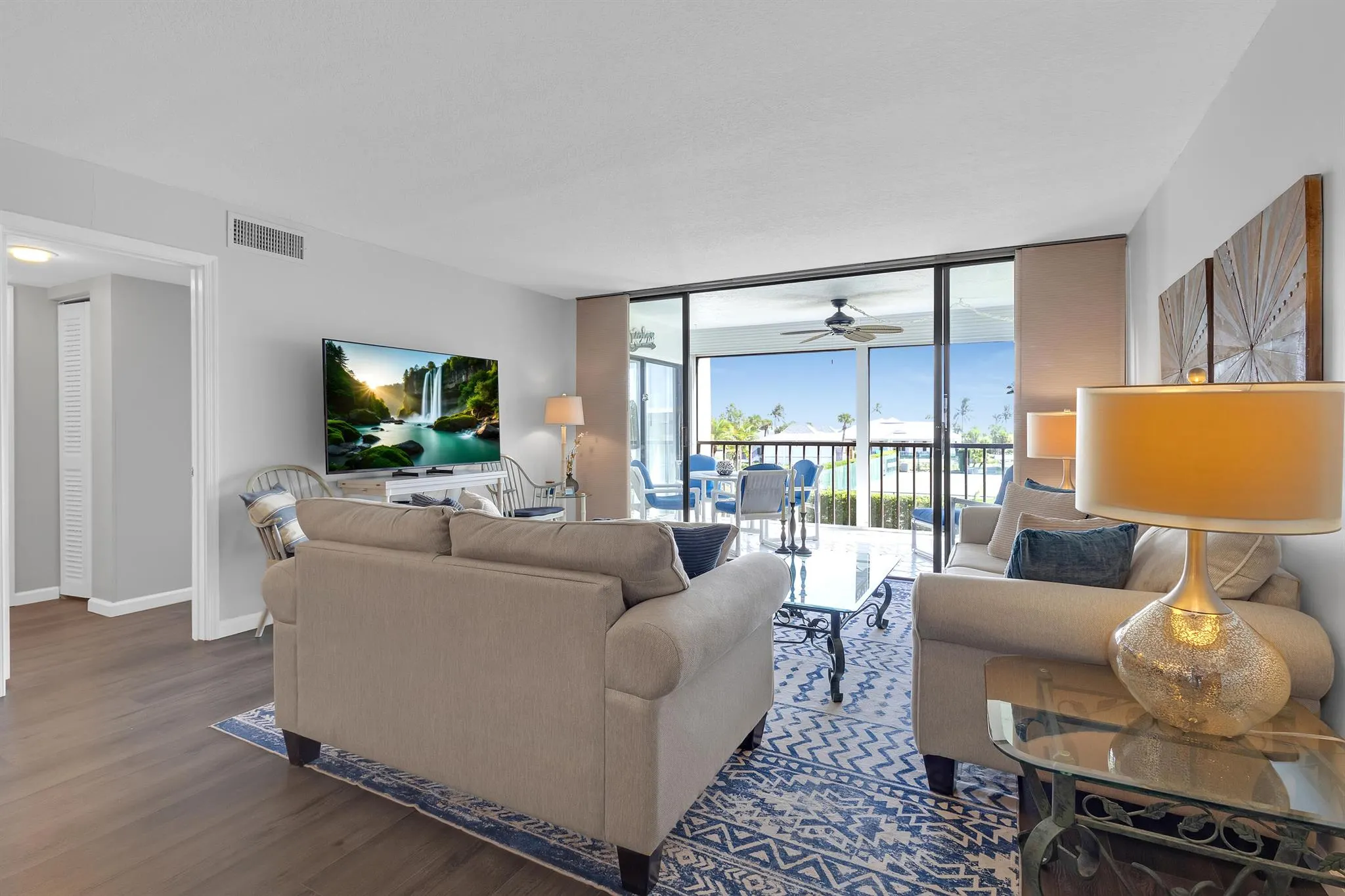 2400 S Ocean Drive, #7136