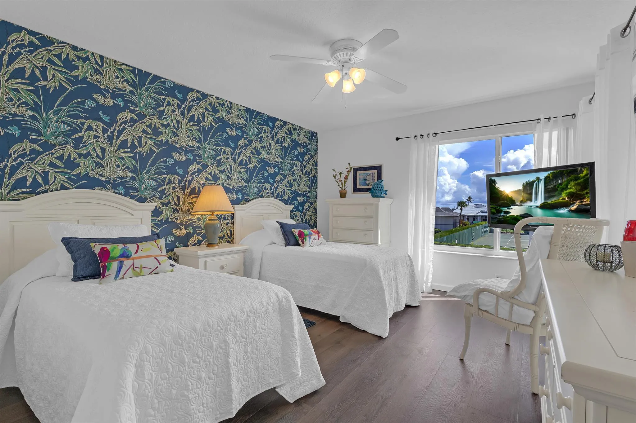 2400 S Ocean Drive, #7136