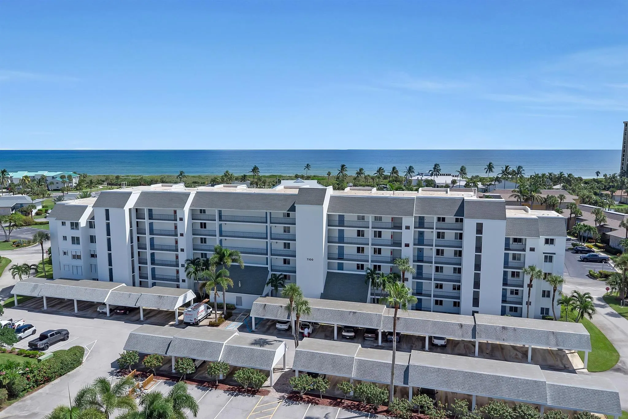 2400 S Ocean Drive, #7136